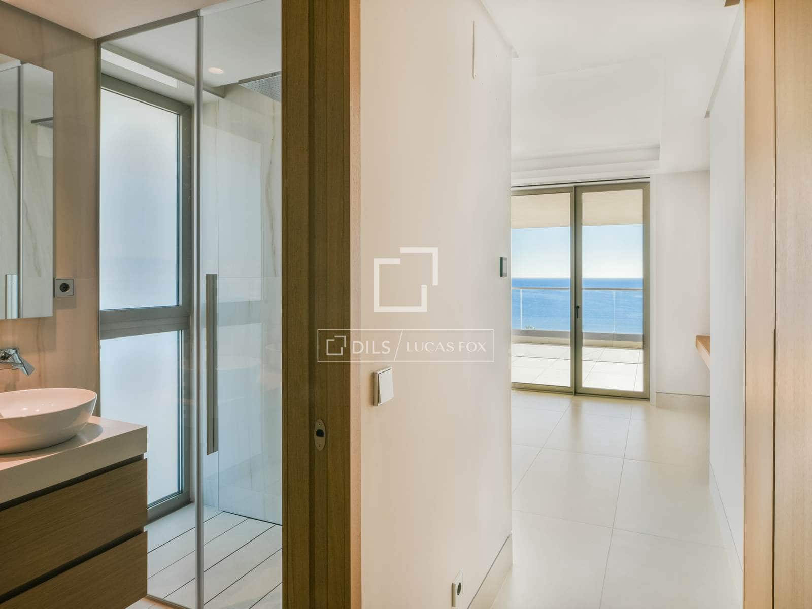 2 bedroom Apartment for sale in Malaga city with pool garage - € 1,700,000 (Ref: 9714172)