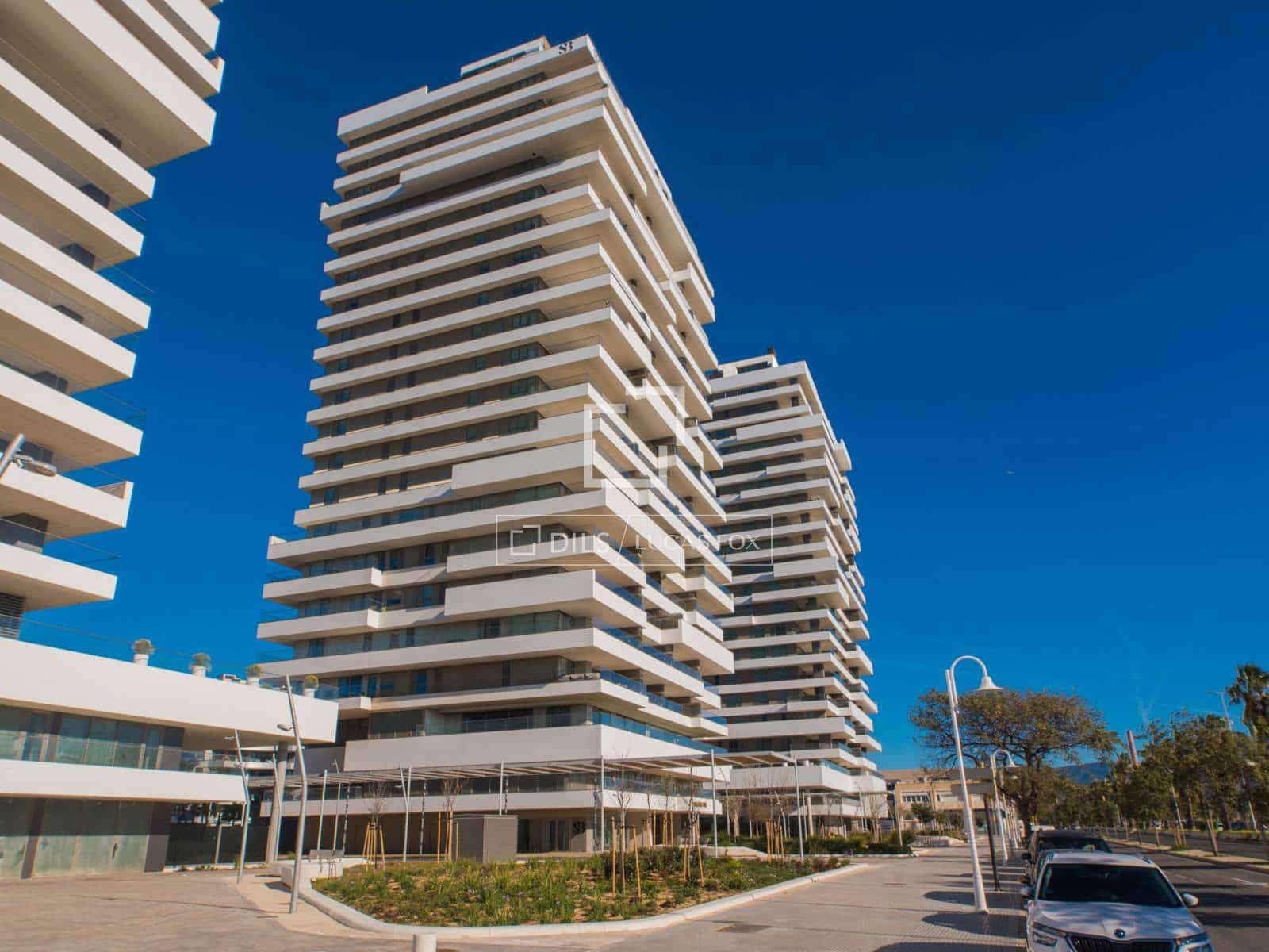 2 bedroom Apartment for sale in Malaga city with pool garage - € 1,700,000 (Ref: 9714172)