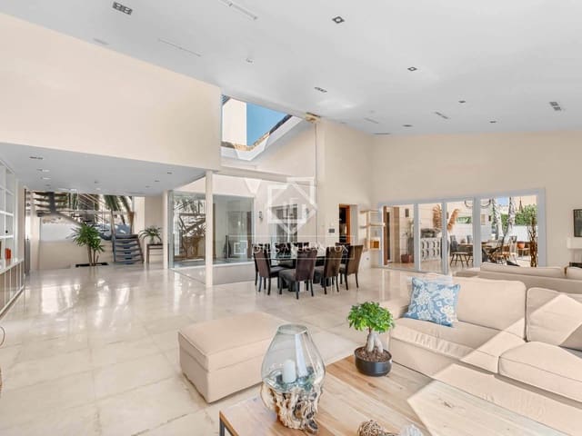 Chalet de 5 habitaciones en Alicante / Alacant ciudad en venta con piscina garaje - 1.490.000 € (Ref: 9715425)