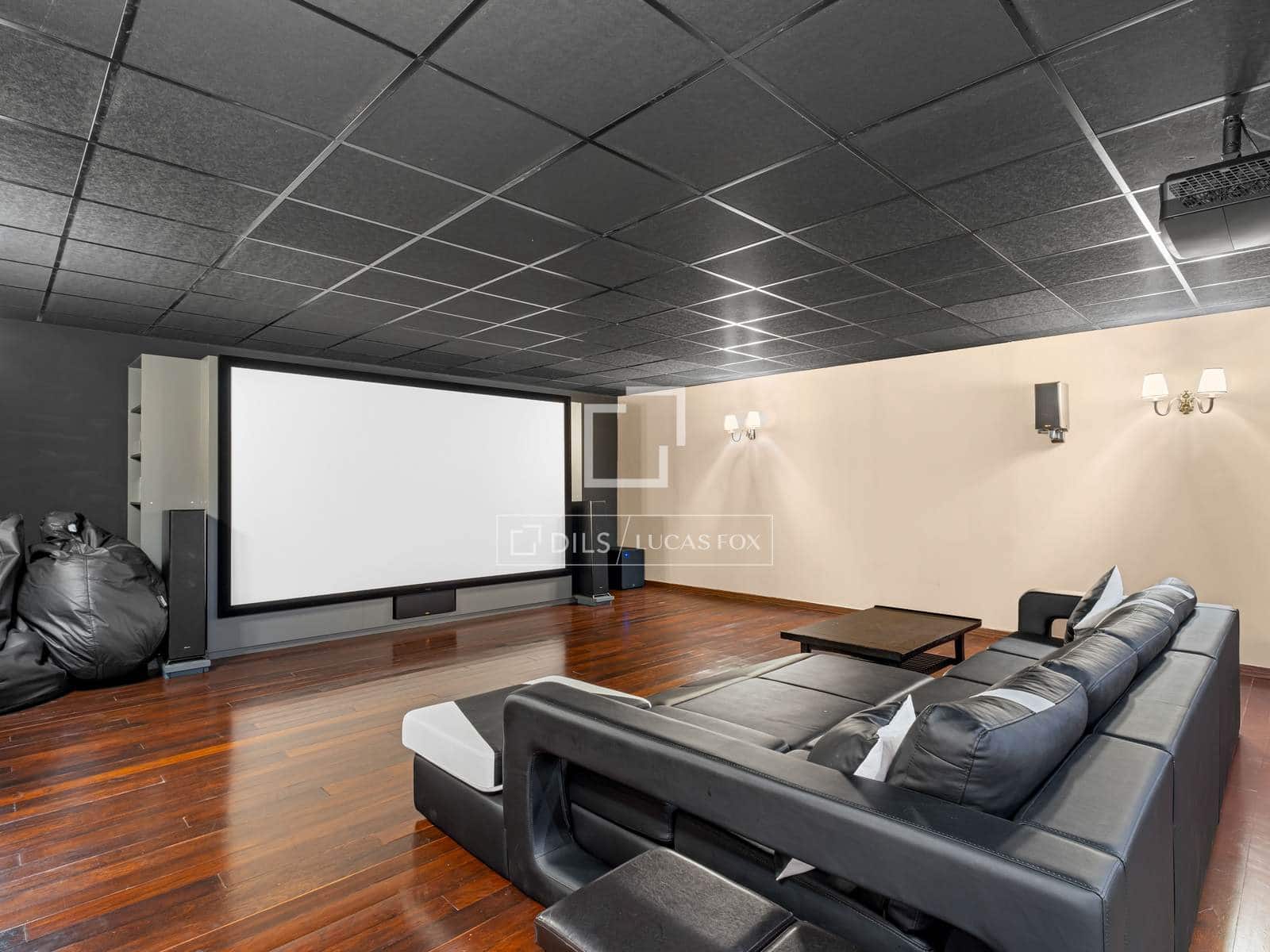 5 bedroom Villa for sale in Alicante / Alacant city with pool garage - € 1,490,000 (Ref: 9715425)