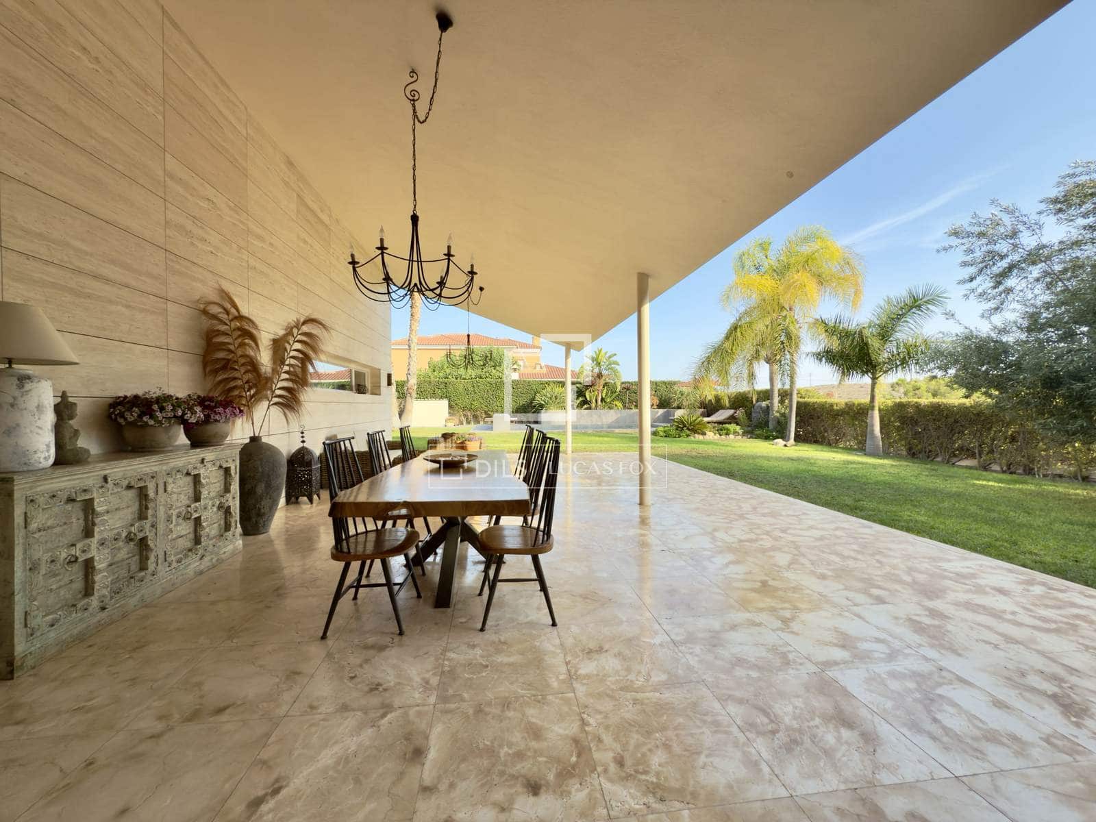 5 bedroom Villa for sale in Alicante / Alacant city with pool garage - € 1,490,000 (Ref: 9715425)