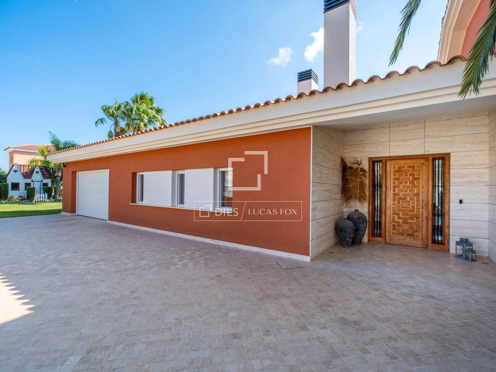5 bedroom Villa for sale in Alicante / Alacant city with pool garage - € 1,490,000 (Ref: 9715425)
