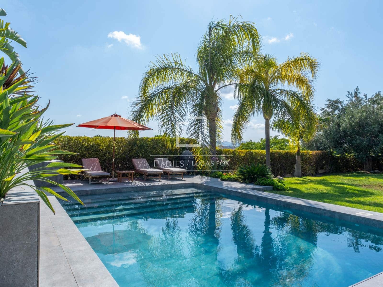 5 bedroom Villa for sale in Alicante / Alacant city with pool garage - € 1,490,000 (Ref: 9715425)