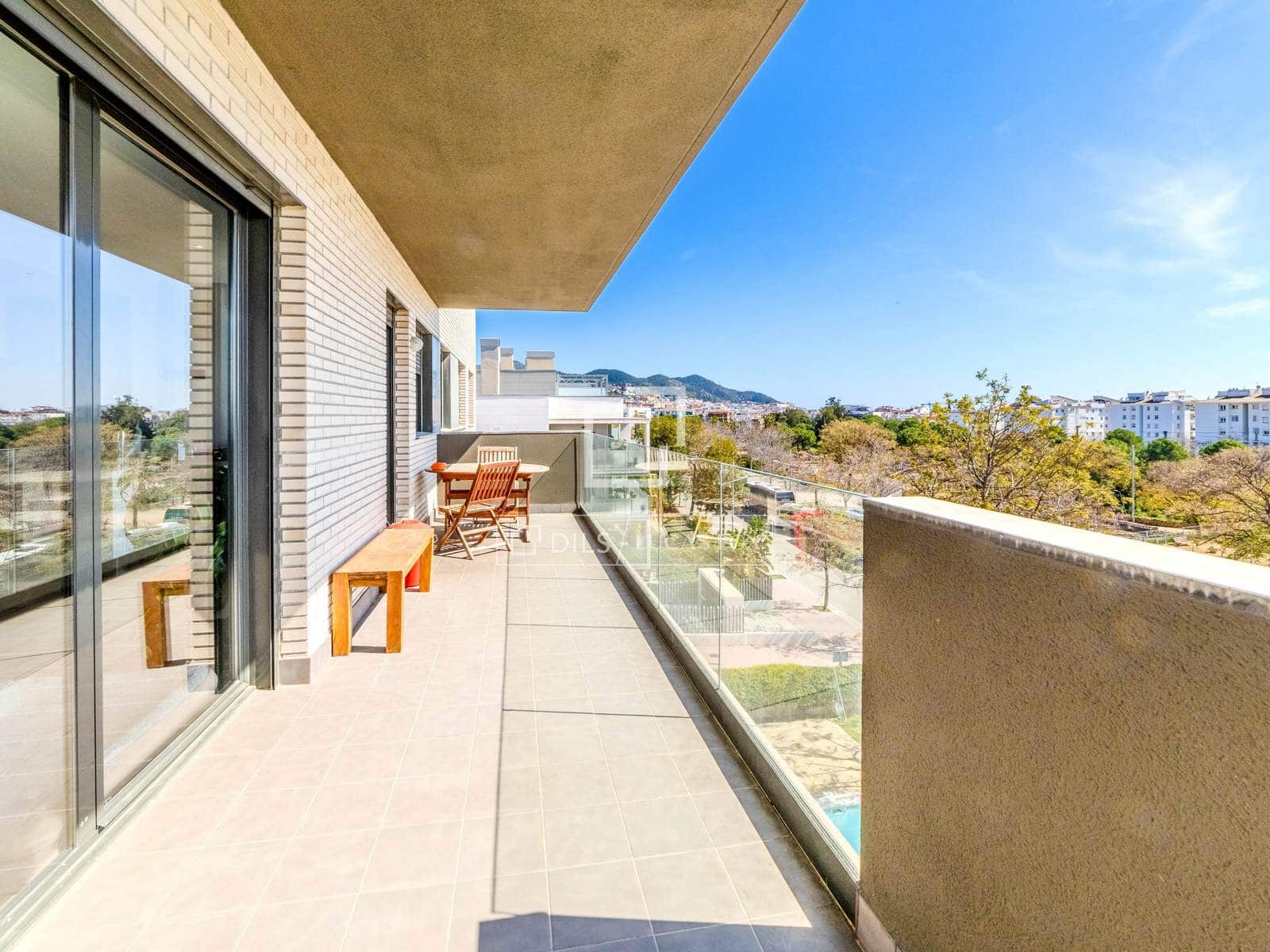 4 soveværelse Penthouse til salg i Sitges med swimmingpool garage - € 1.245.000 (Ref: 9715430)