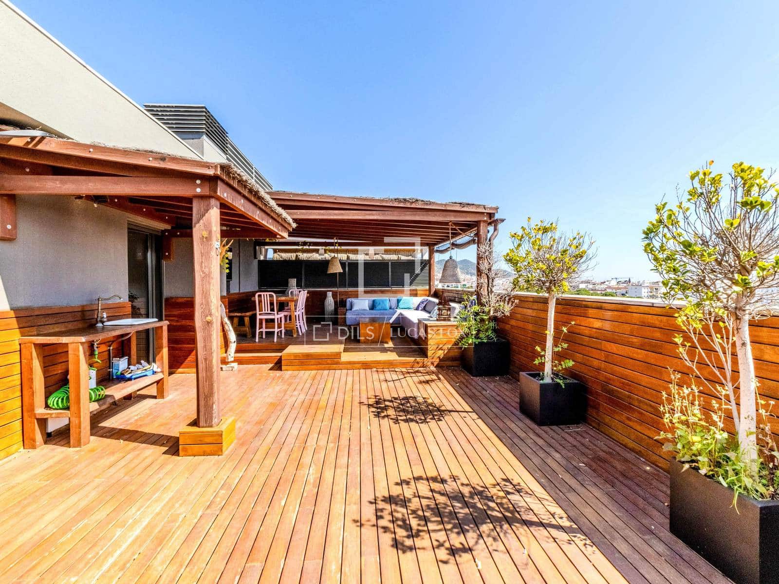 4 soveværelse Penthouse til salg i Sitges med swimmingpool garage - € 1.245.000 (Ref: 9715430)