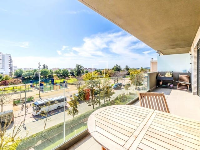 Ático de 4 habitaciones en Sitges en venta con piscina garaje - 1.245.000 € (Ref: 9715430)