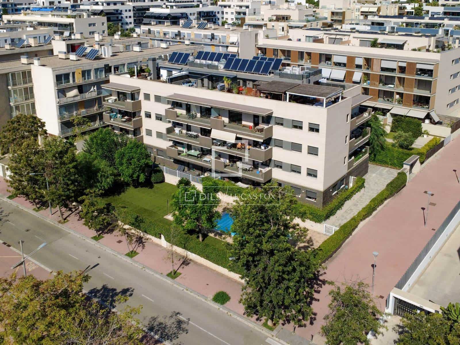 4 bedroom Apartment for sale in Sitges with pool garage - € 1,090,000 (Ref: 9715430)