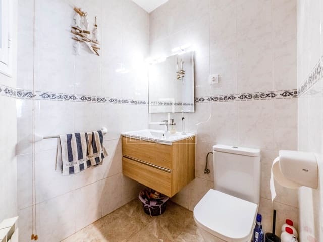 4 Zimmer Villa zu verkaufen in Sitges mit Pool Garage - 840.000 € (Ref: 9715431)