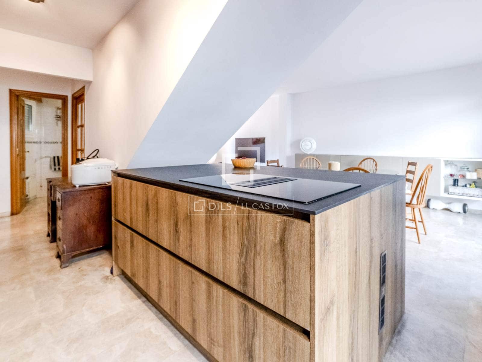 4 Zimmer Villa zu verkaufen in Sitges mit Pool Garage - 840.000 € (Ref: 9715431)