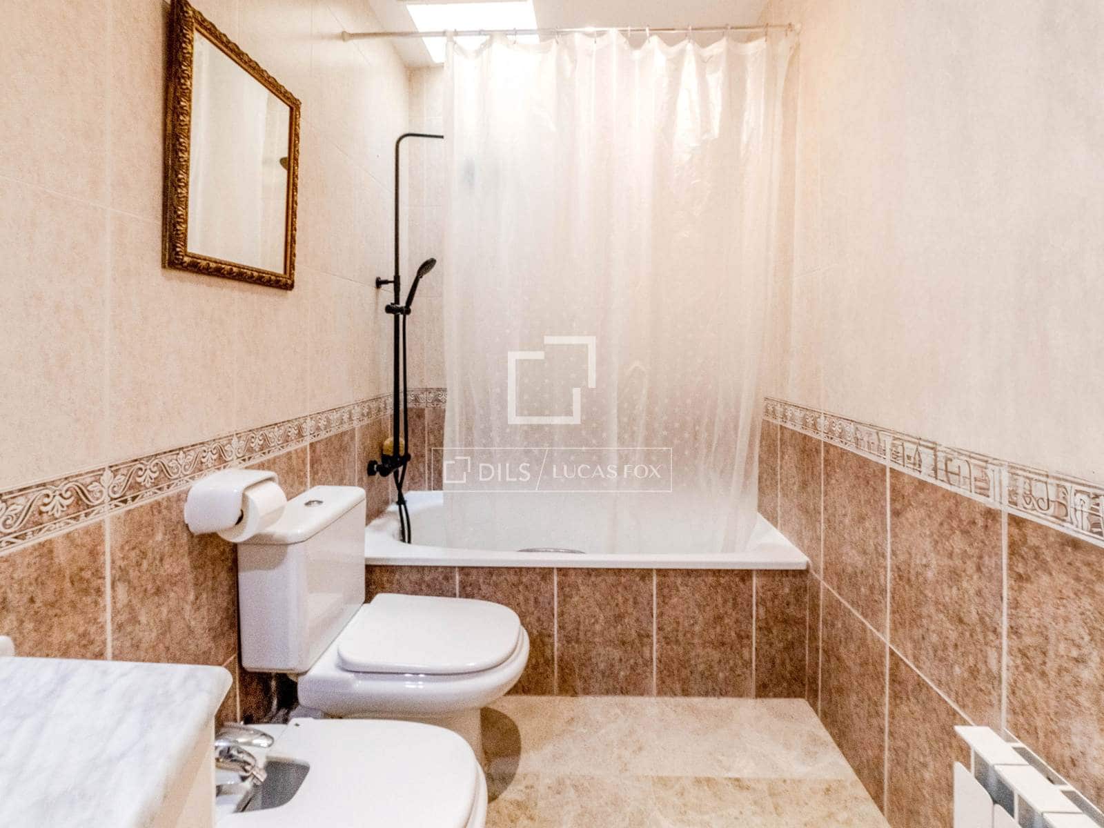 4 Zimmer Villa zu verkaufen in Sitges mit Pool Garage - 840.000 € (Ref: 9715431)