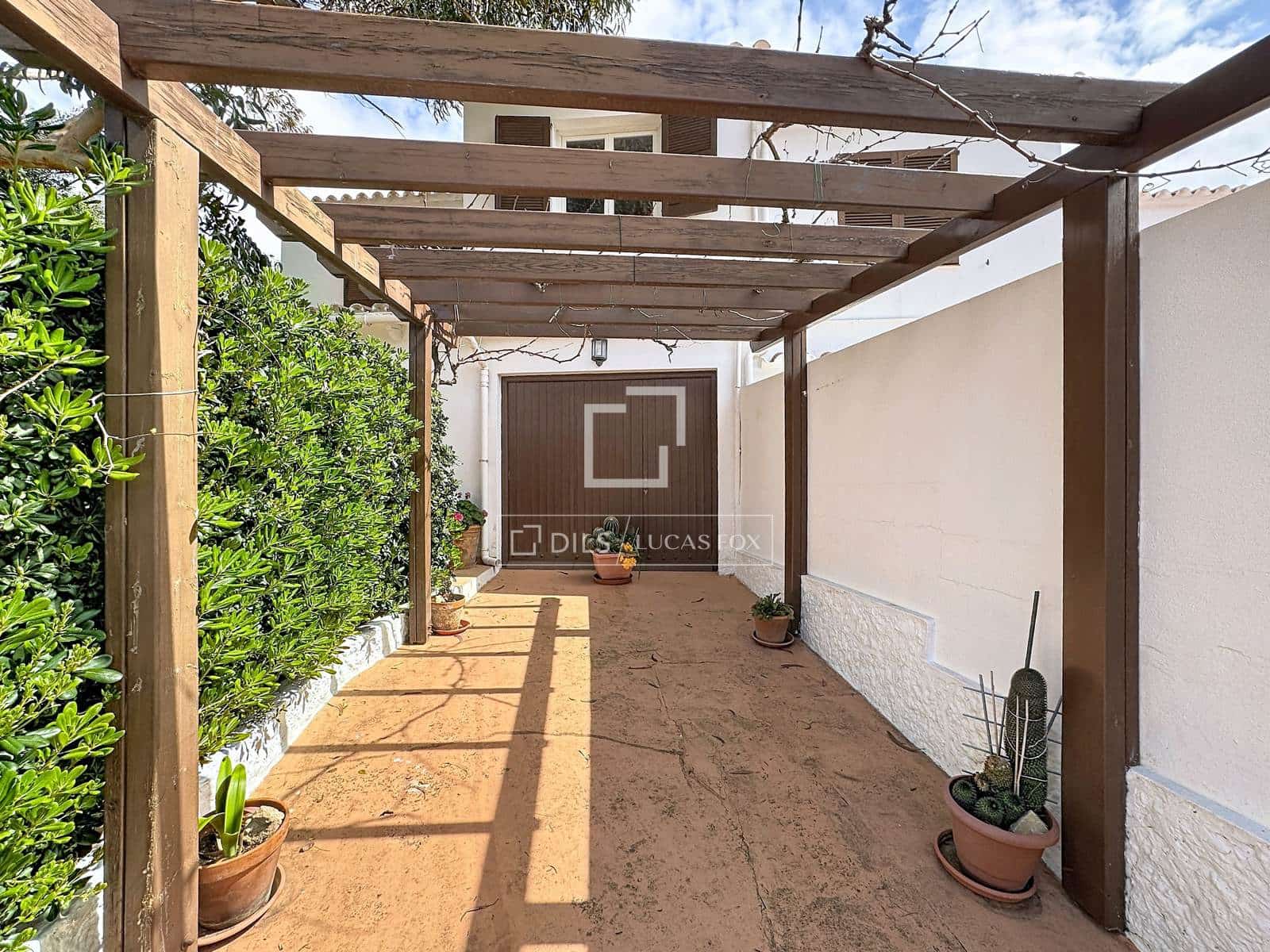 3 Zimmer Villa zu verkaufen in Es Mercadal mit Garage - 445.000 € (Ref: 9715436)