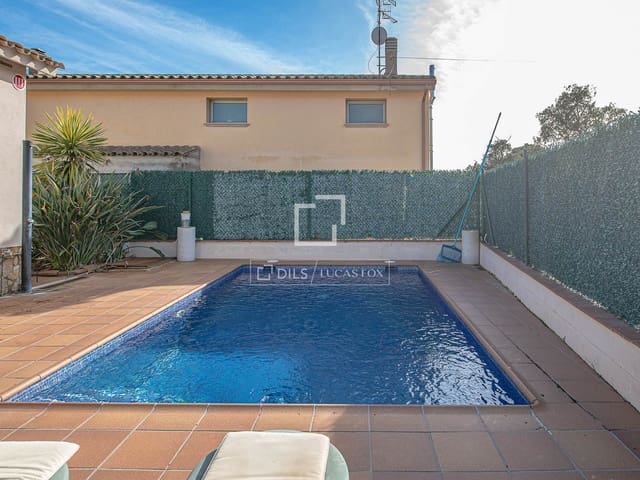 Chalet de 3 habitaciones en Calonge i Sant Antoni en venta con piscina garaje - 395.000 € (Ref: 9715440)