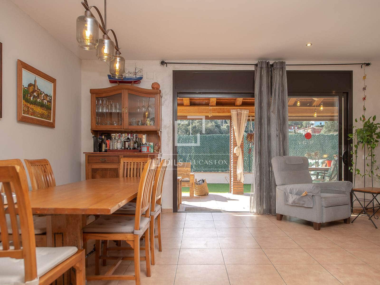 3 bedroom Villa for sale in Calonge i Sant Antoni with pool garage - € 395,000 (Ref: 9715440)