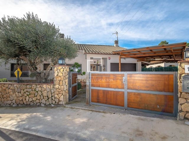 Chalet de 3 habitaciones en Calonge i Sant Antoni en venta con piscina garaje - 395.000 € (Ref: 9715440)