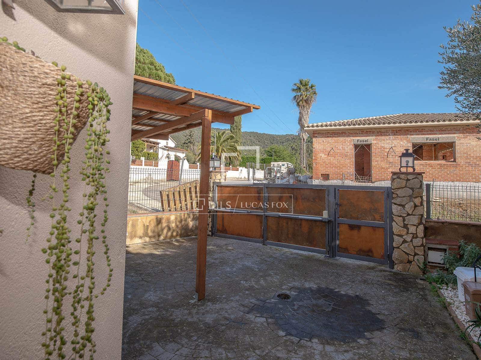 3 bedroom Villa for sale in Calonge i Sant Antoni with pool garage - € 395,000 (Ref: 9715440)