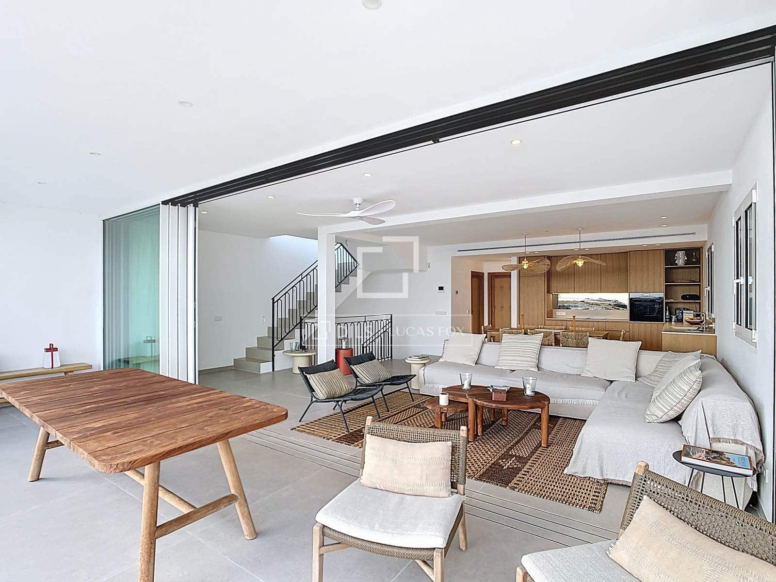 4 bedroom Villa for rent in Ciutadella de Menorca with garage - € 30,000 (Ref: 9715441)