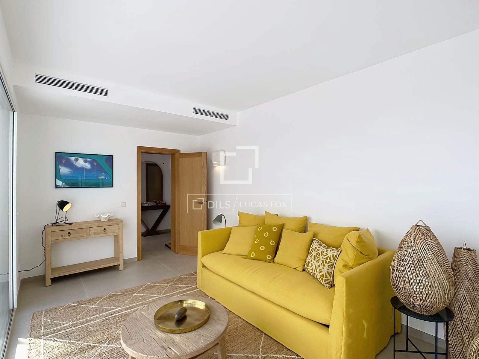 4 bedroom Villa for rent in Ciutadella de Menorca with garage - € 30,000 (Ref: 9715441)