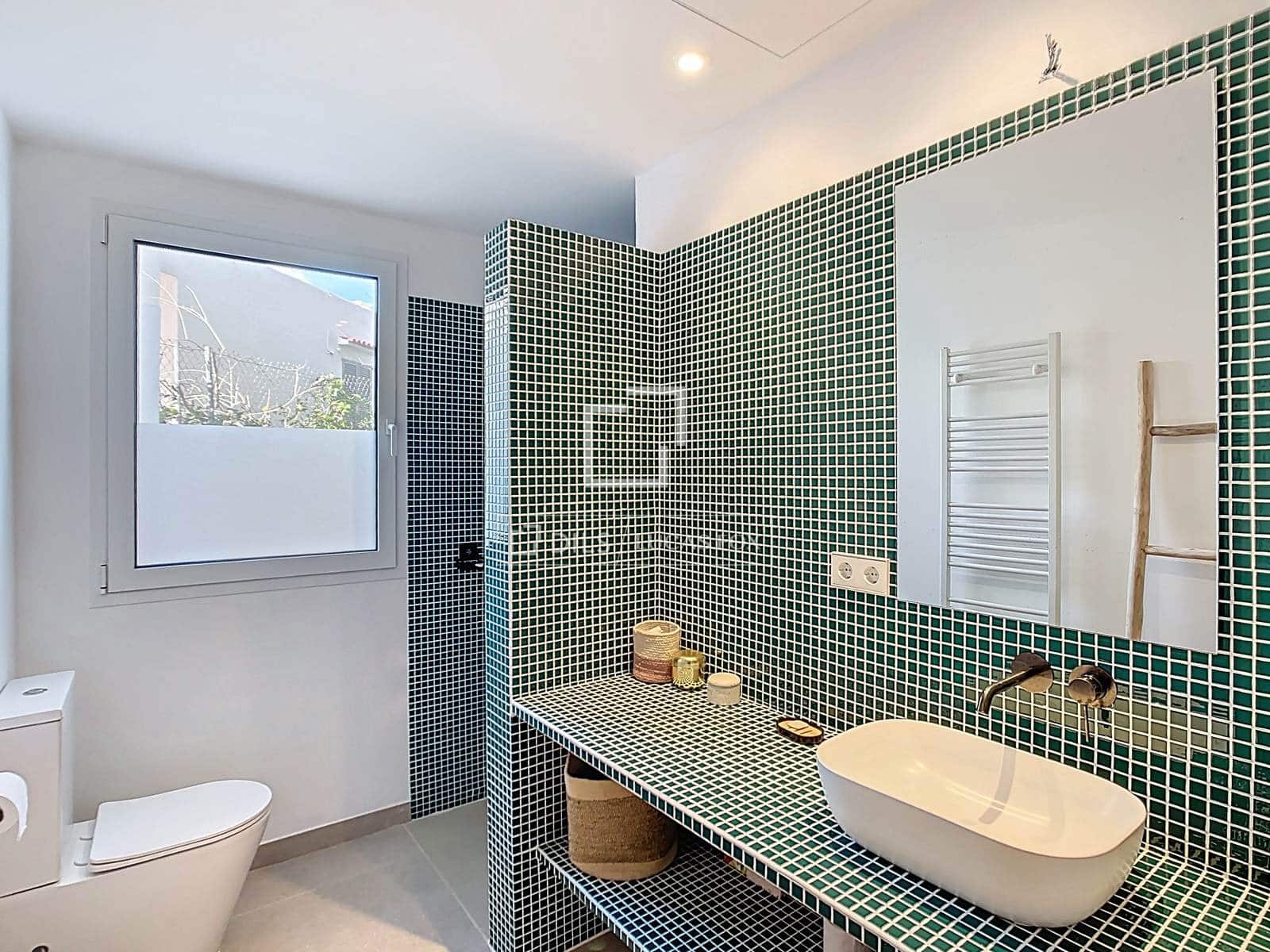 4 bedroom Villa for rent in Ciutadella de Menorca with garage - € 30,000 (Ref: 9715441)