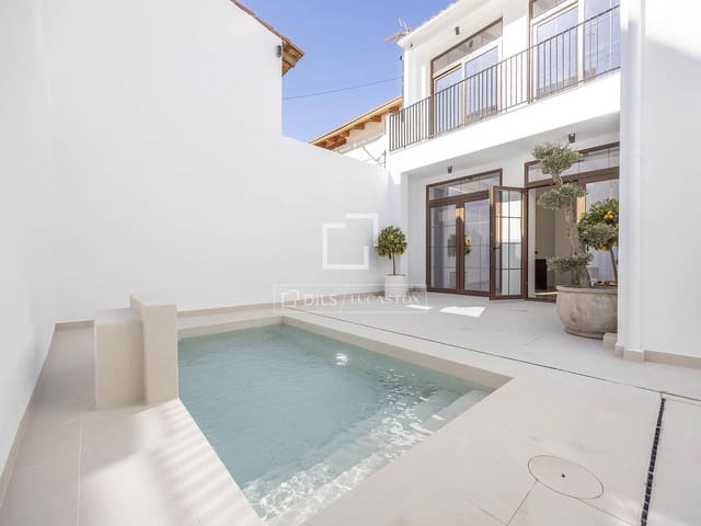 4 soveværelse Villa til salg i Valencia by med swimmingpool - € 1.310.000 (Ref: 9715583)