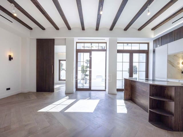 4 soveværelse Villa til salg i Valencia by med swimmingpool - € 1.310.000 (Ref: 9715583)