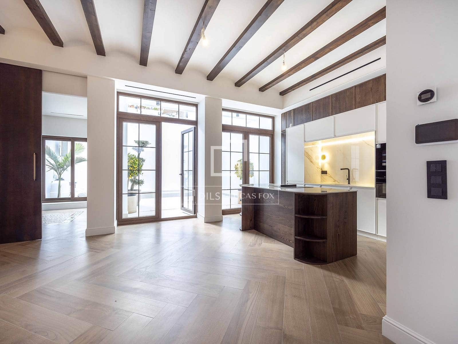 4 soveværelse Villa til salg i Valencia by med swimmingpool - € 1.310.000 (Ref: 9715583)