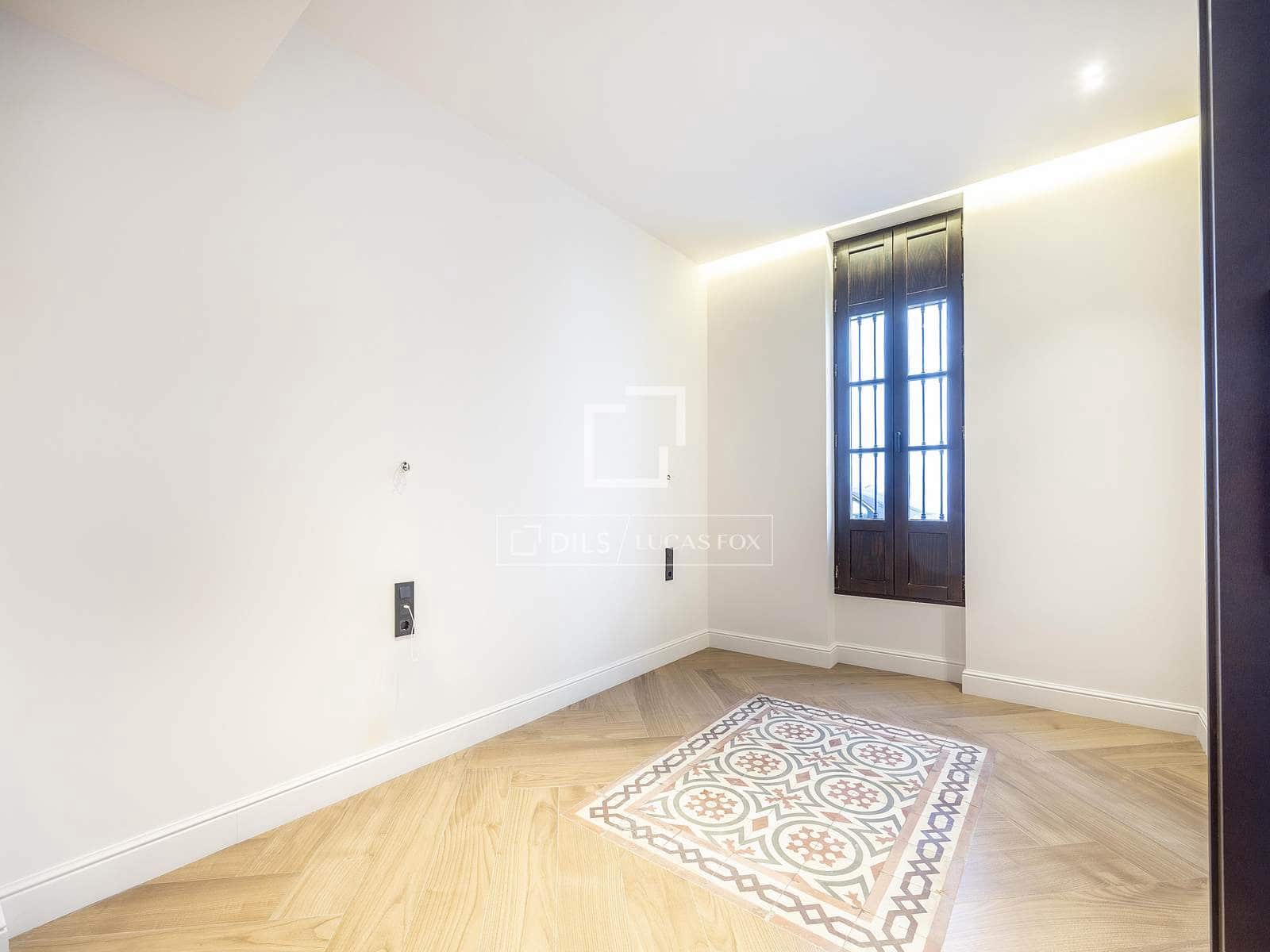 4 soveværelse Villa til salg i Valencia by med swimmingpool - € 1.310.000 (Ref: 9715583)