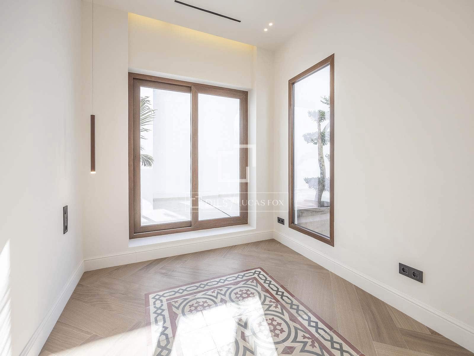 4 soveværelse Villa til salg i Valencia by med swimmingpool - € 1.310.000 (Ref: 9715583)