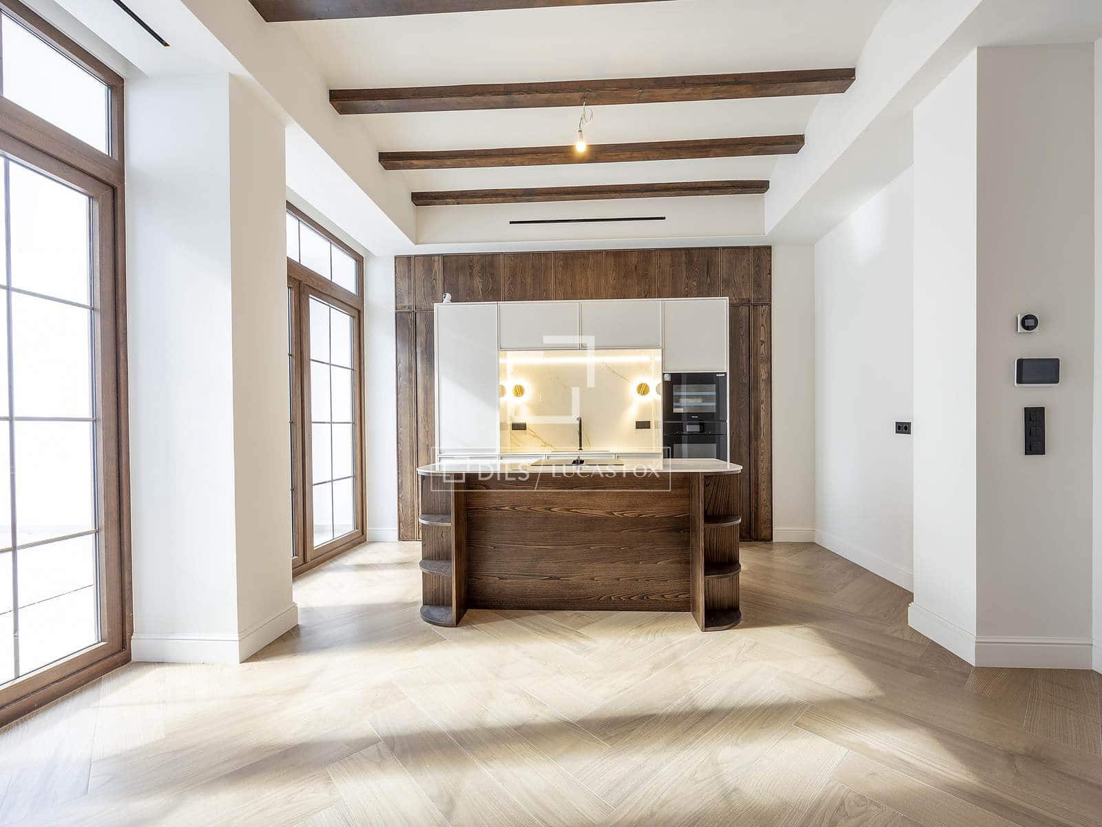 4 soveværelse Villa til salg i Valencia by med swimmingpool - € 1.310.000 (Ref: 9715583)