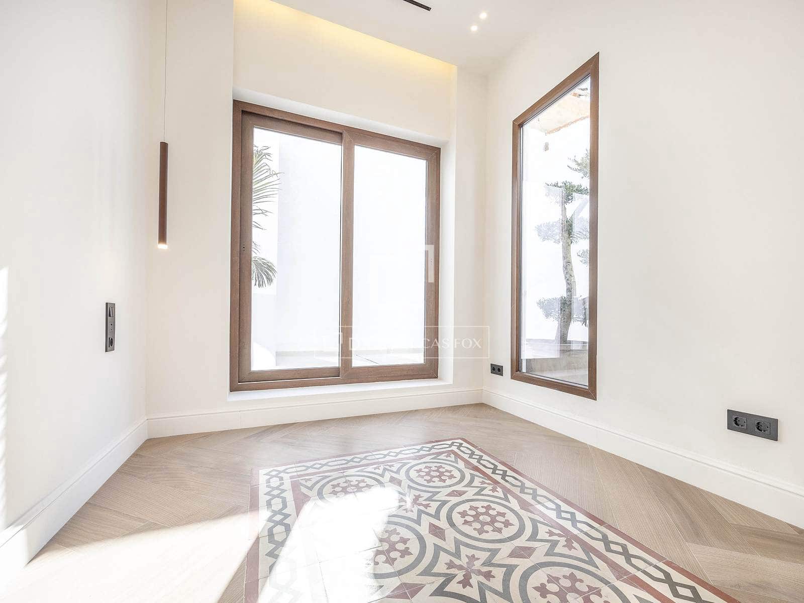 4 soveværelse Villa til salg i Valencia by med swimmingpool - € 1.310.000 (Ref: 9715583)