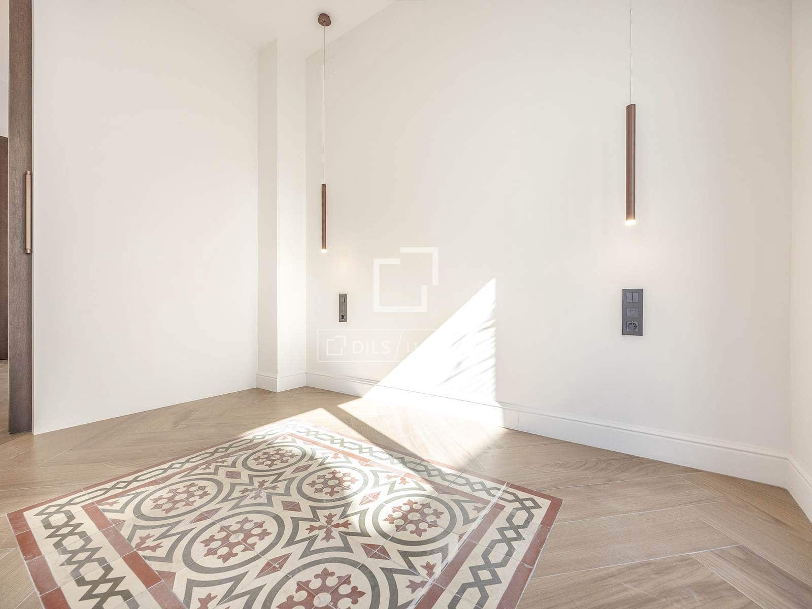 4 soveværelse Villa til salg i Valencia by med swimmingpool - € 1.310.000 (Ref: 9715583)