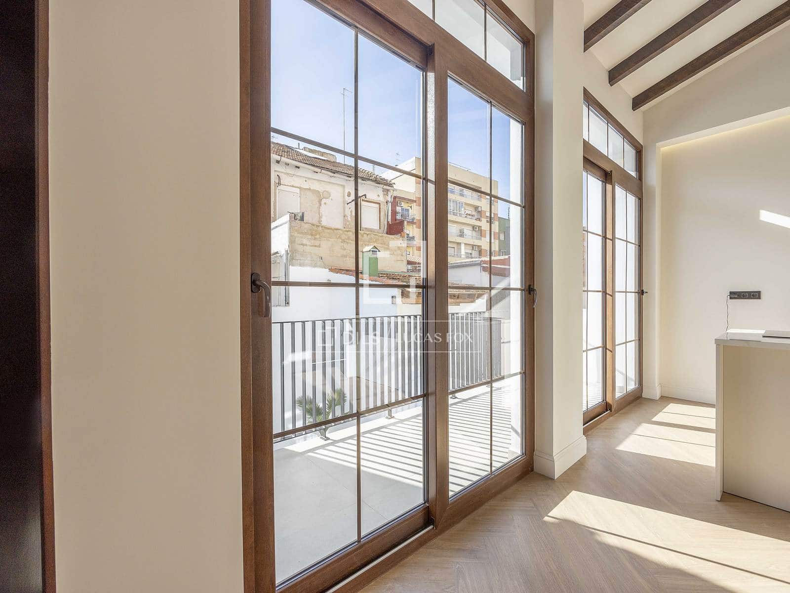 4 soveværelse Villa til salg i Valencia by med swimmingpool - € 1.310.000 (Ref: 9715583)