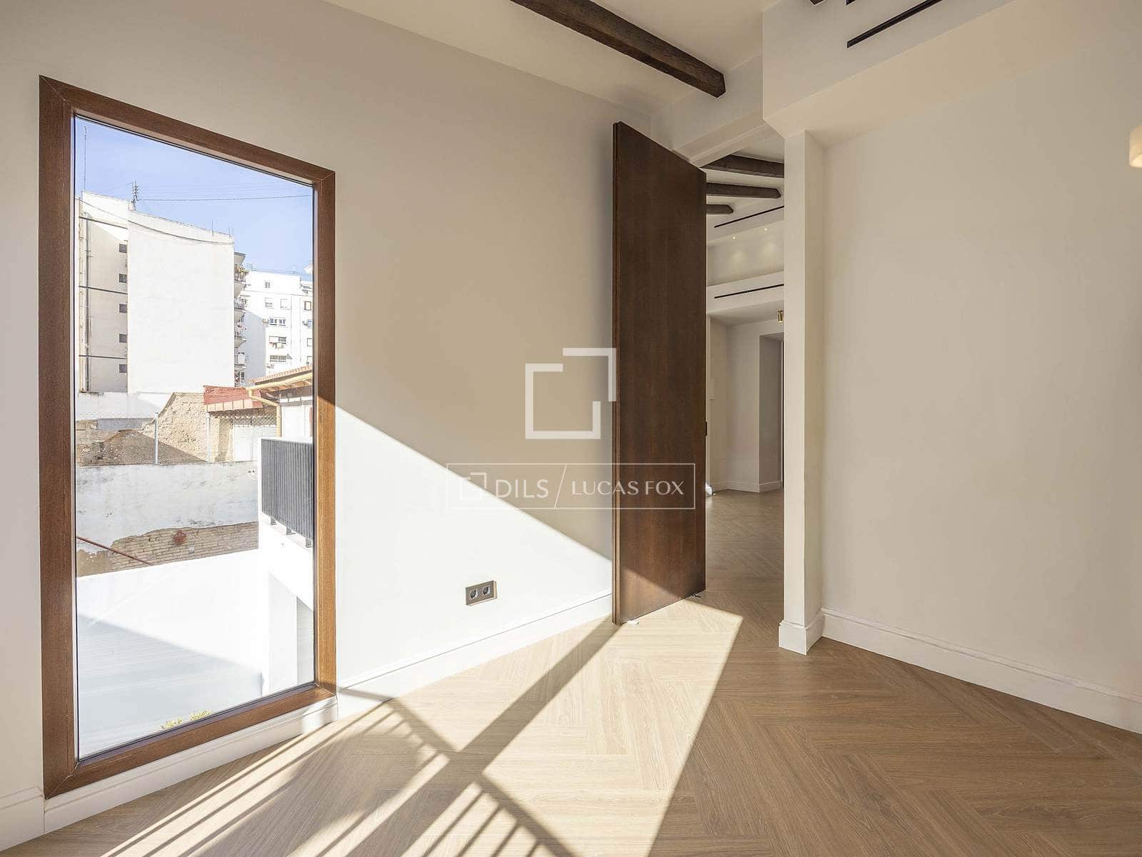 4 soveværelse Villa til salg i Valencia by med swimmingpool - € 1.310.000 (Ref: 9715583)