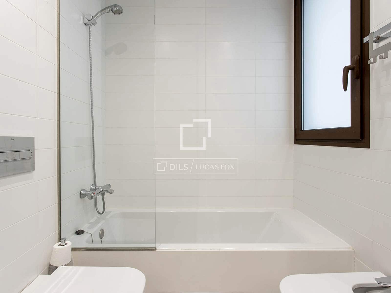 2 bedroom Apartment for rent in Barcelona city - € 2,800 (Ref: 9716599)