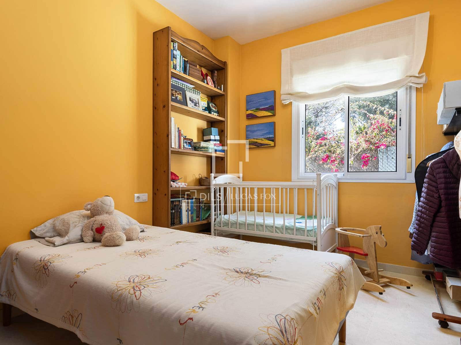 4 soveværelse Villa til salg i Estepona med garage - € 690.000 (Ref: 9716600)