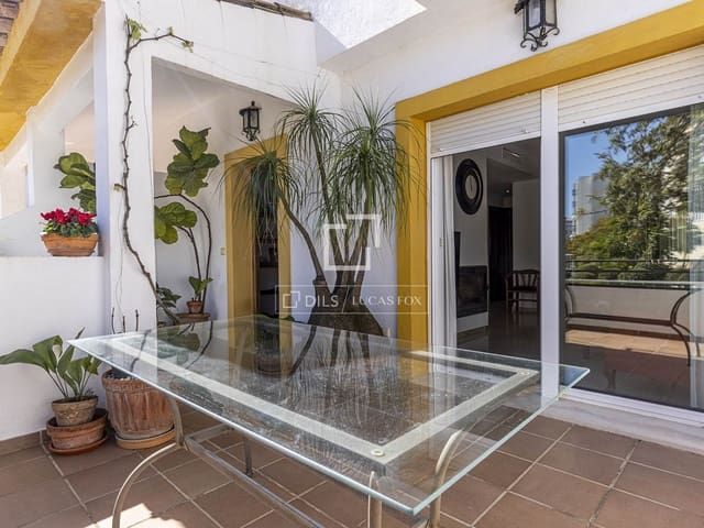 4 sovrum Villa till salu i Estepona Pueblo, Estepona med garage - 690 000 € (Ref: 9716600)