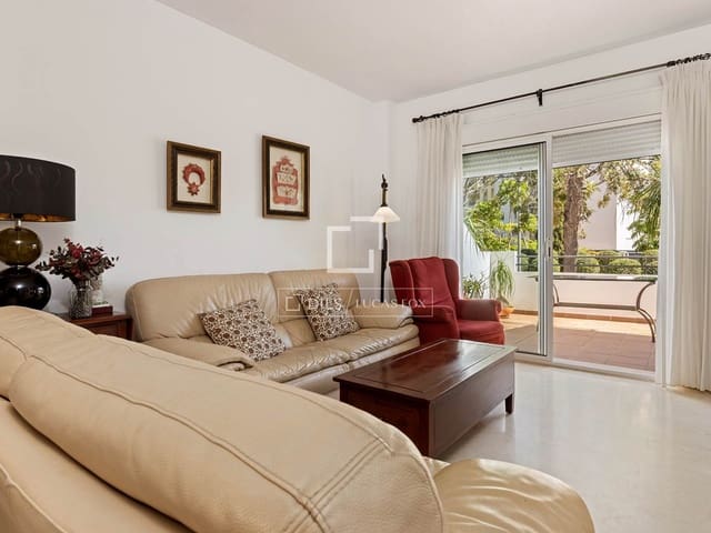 4 sovrum Villa till salu i Estepona Pueblo, Estepona med garage - 690 000 € (Ref: 9716600)