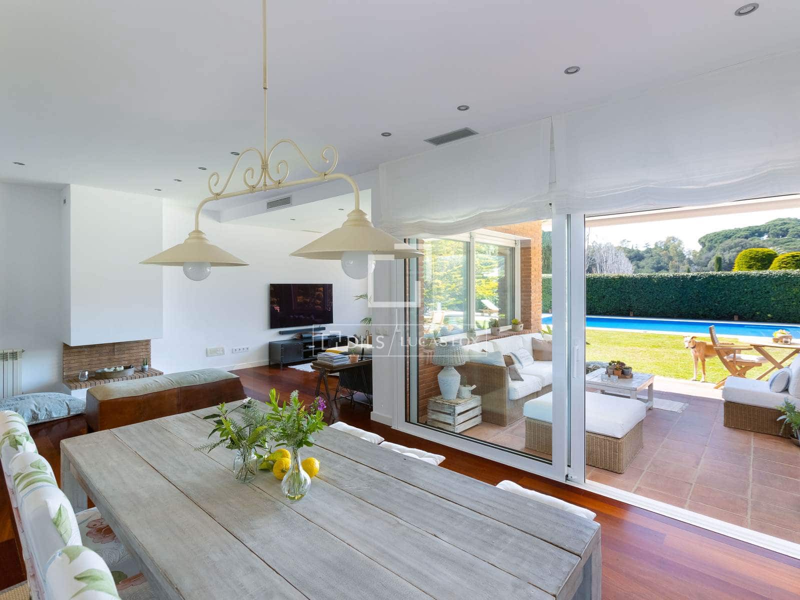 4 quarto Moradia para venda em Sant Vicenc de Montalt com piscina garagem - 1 290 000 € (Ref: 9716601)