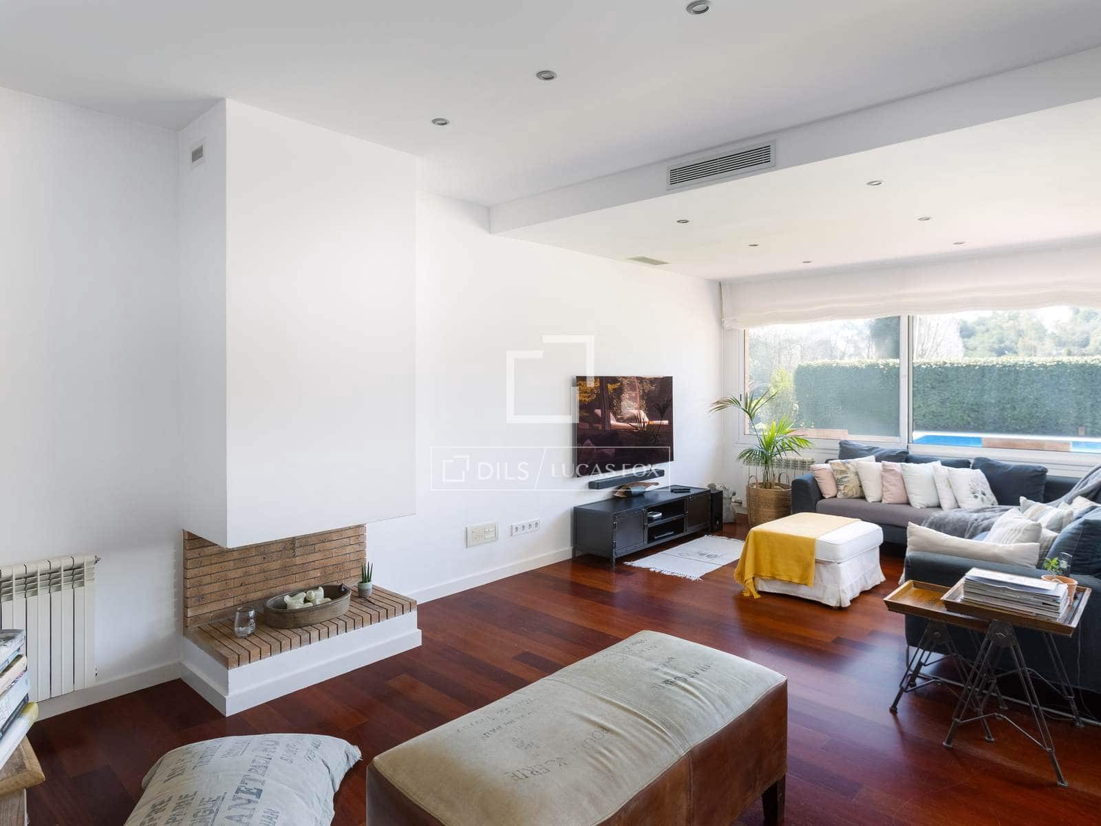 4 quarto Moradia para venda em Sant Vicenc de Montalt com piscina garagem - 1 290 000 € (Ref: 9716601)