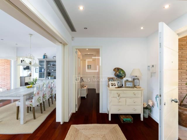 4 quarto Moradia para venda em Sant Vicenç de Montalt com piscina garagem - 1 290 000 € (Ref: 9716601)