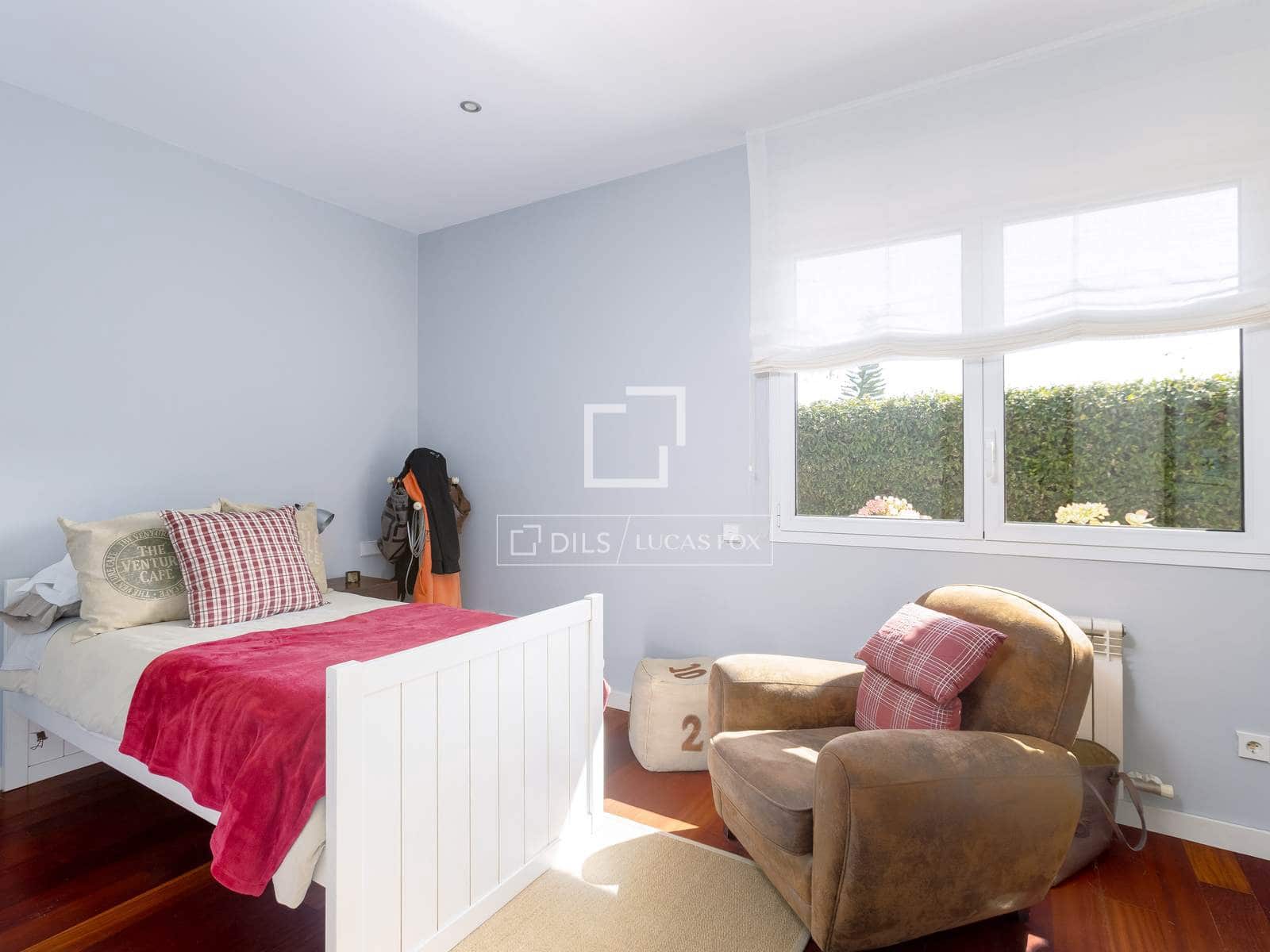 4 quarto Moradia para venda em Sant Vicenc de Montalt com piscina garagem - 1 290 000 € (Ref: 9716601)