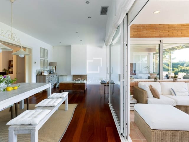 4 quarto Moradia para venda em Sant Vicenç de Montalt com piscina garagem - 1 290 000 € (Ref: 9716601)