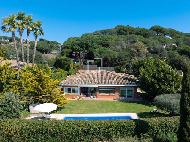 4 quarto Moradia para venda em Sant Vicenç de Montalt com piscina garagem - 1 290 000 € (Ref: 9716601)