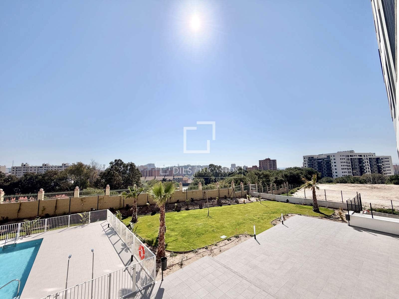 3 bedroom Apartment for sale in Alicante / Alacant city with pool garage - € 369,000 (Ref: 9716603)