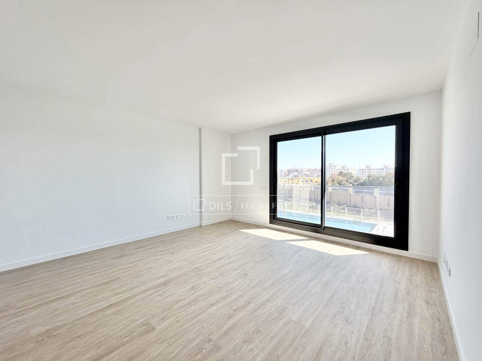 3 bedroom Apartment for sale in Alicante / Alacant city with pool garage - € 369,000 (Ref: 9716603)