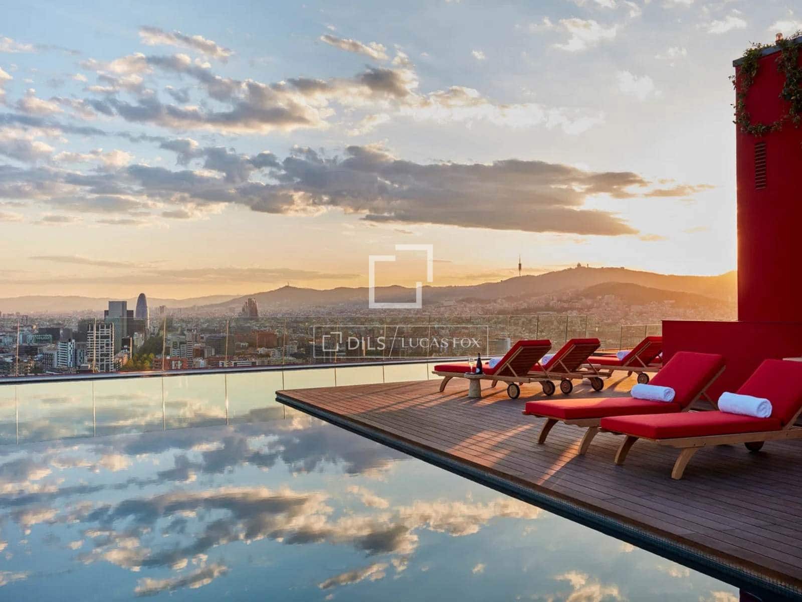 3 Zimmer Apartment zu verkaufen in Barcelona Stadt mit Pool Garage - 2.559.907 € (Ref: 9716607)