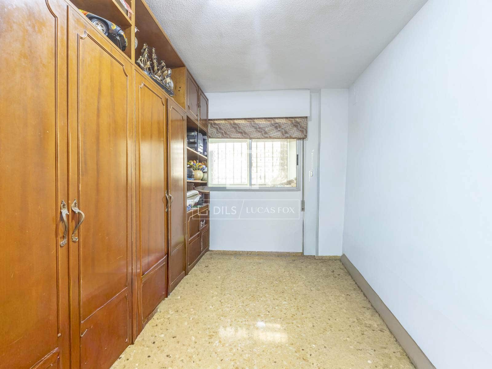 Apartamento de 4 habitaciones en València ciudad en venta - 460.000 € (Ref: 9716736)