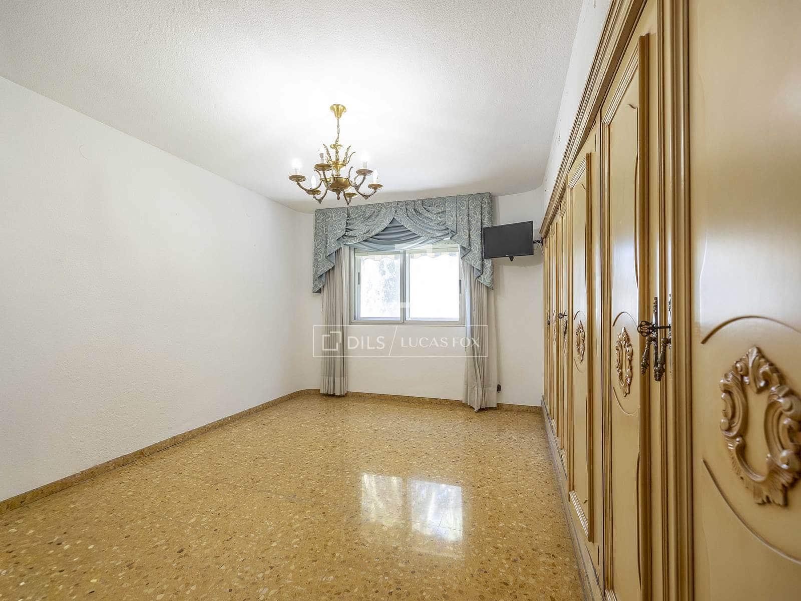 Apartamento de 4 habitaciones en València ciudad en venta - 460.000 € (Ref: 9716736)