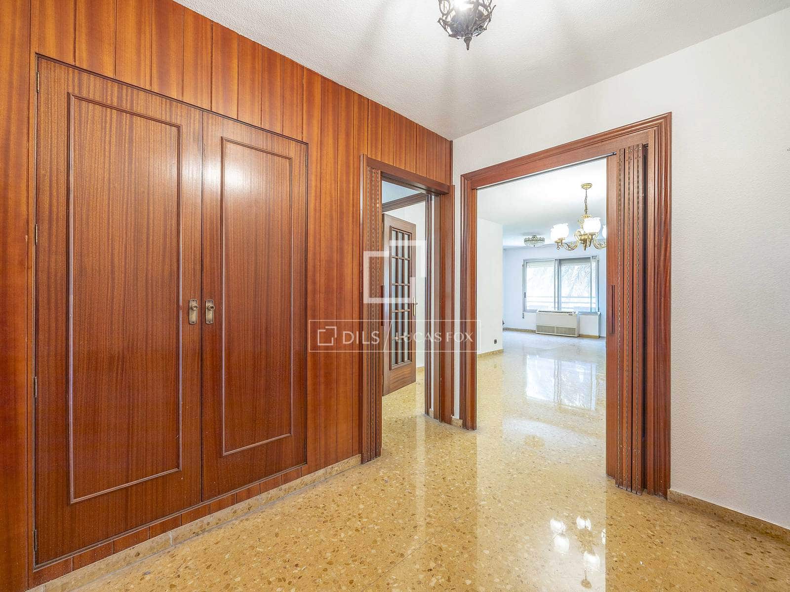 Apartamento de 4 habitaciones en València ciudad en venta - 460.000 € (Ref: 9716736)