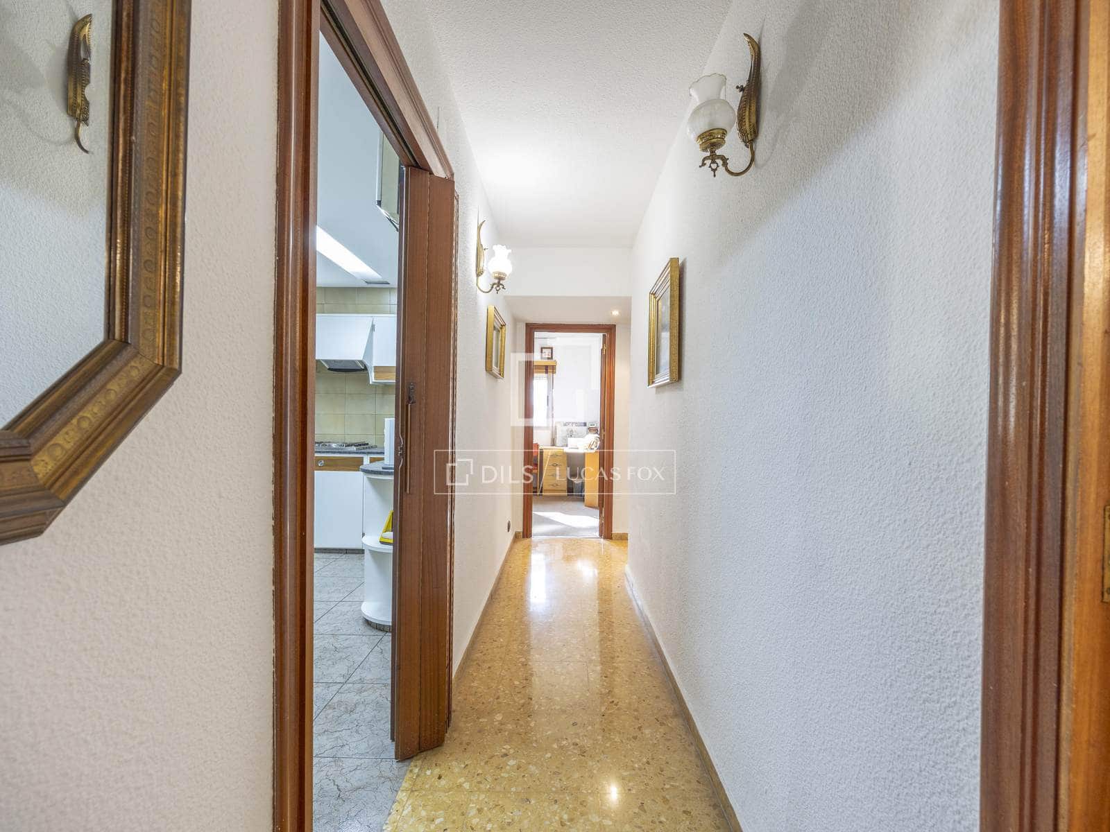 Apartamento de 4 habitaciones en València ciudad en venta - 460.000 € (Ref: 9716736)