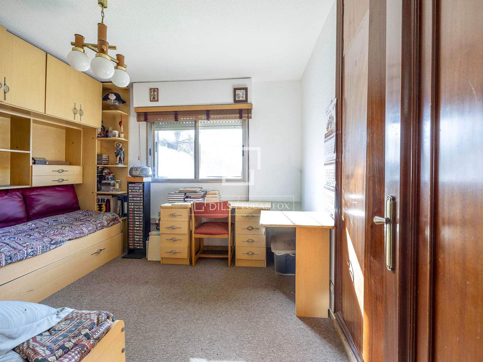 Apartamento de 4 habitaciones en València ciudad en venta - 460.000 € (Ref: 9716736)